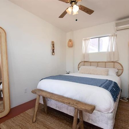Renovated Lodge - Room 2 With Pool Access Joshua Tree Ngoại thất bức ảnh