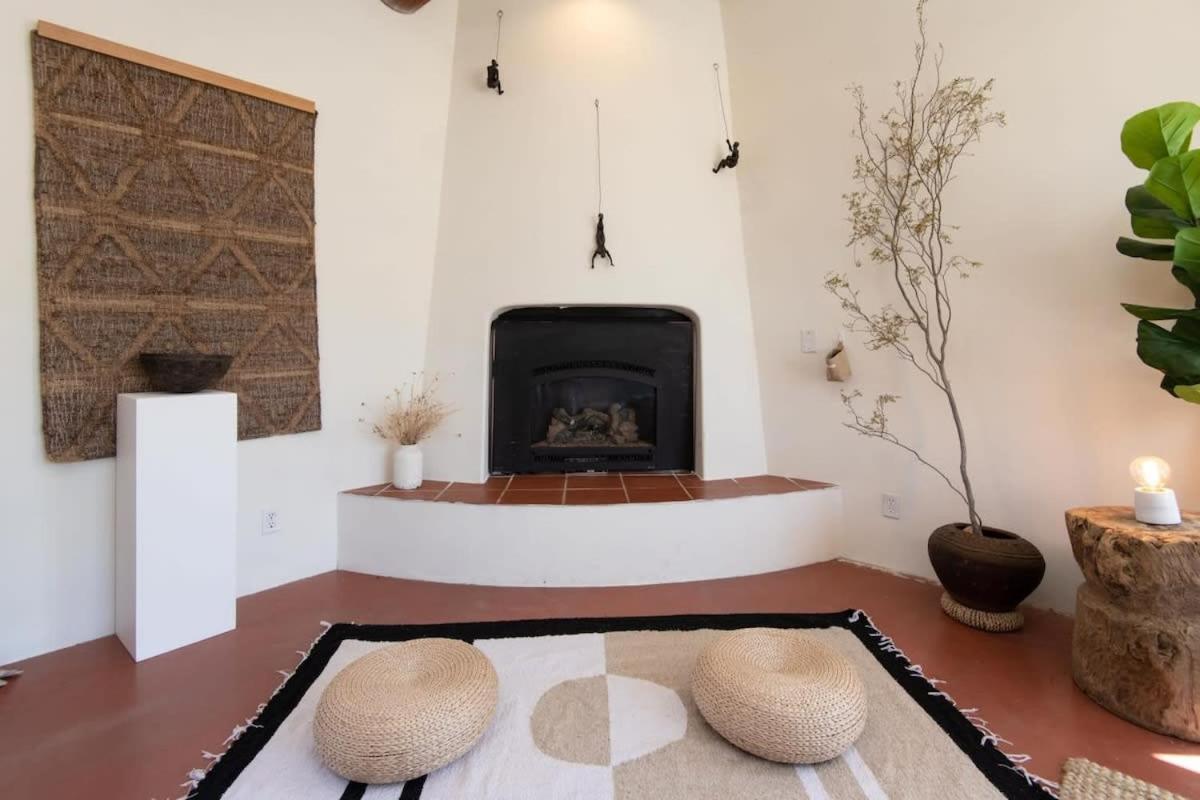 Renovated Lodge - Room 2 With Pool Access Joshua Tree Ngoại thất bức ảnh